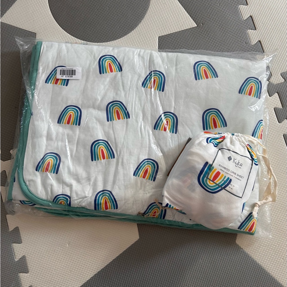 Kyte Jade Rainbow Toddler blanket and crib sheet